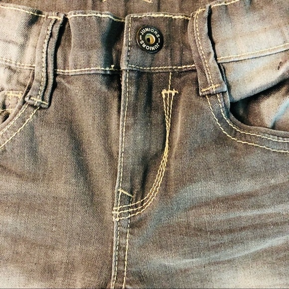 JUNIORS - BOYS 24 MOS GRAY/BLACK JEANS - Picture 4 of 6